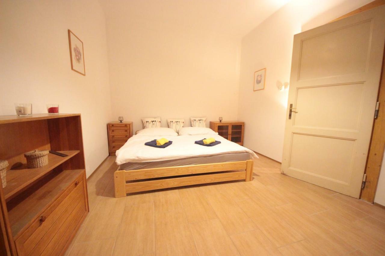 Gallery Apartment Praag Buitenkant foto