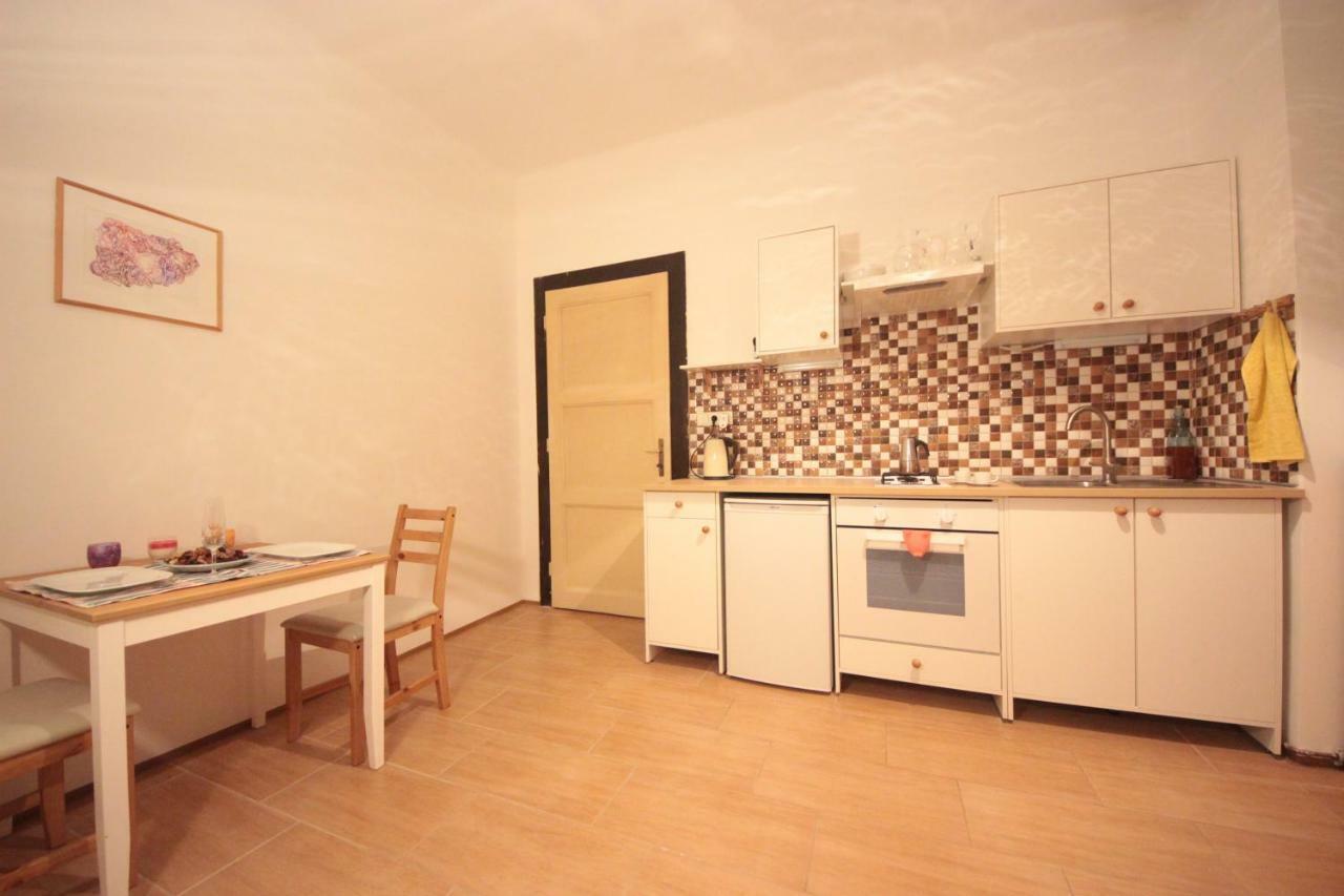 Gallery Apartment Praag Buitenkant foto