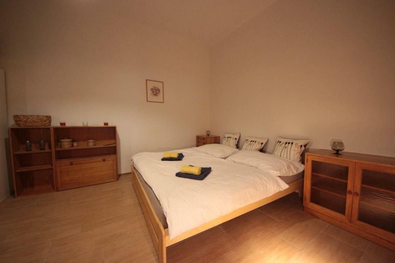 Gallery Apartment Praag Buitenkant foto