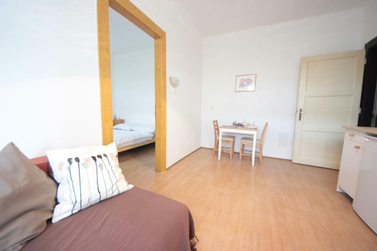 Gallery Apartment Praag Buitenkant foto